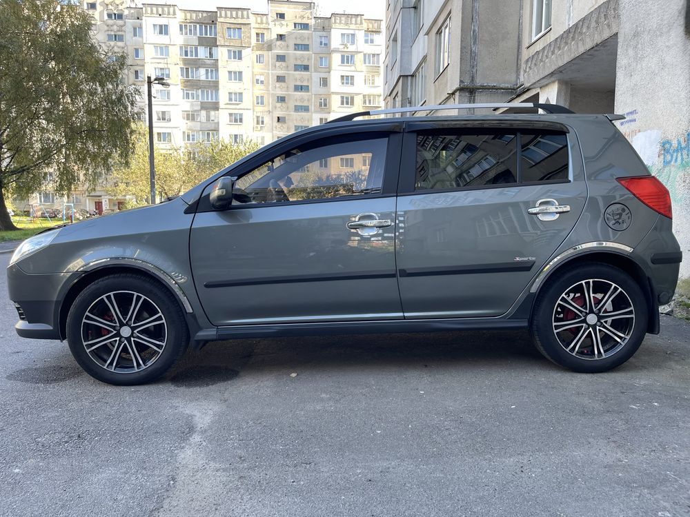Geely MK Cross 2015