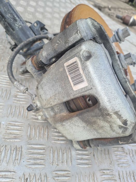 Opel Crossland 1.2 THP lift mcpherson zwrotnica lewy przód automat