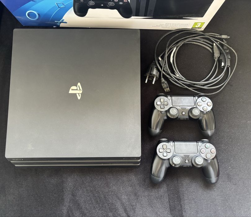 PS4 PRO + pady i gry