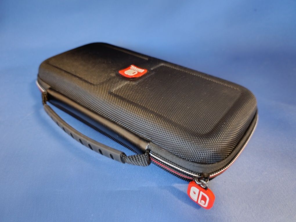 Жорсткий кейс для Nintendo Switch - Deluxe Travel Case