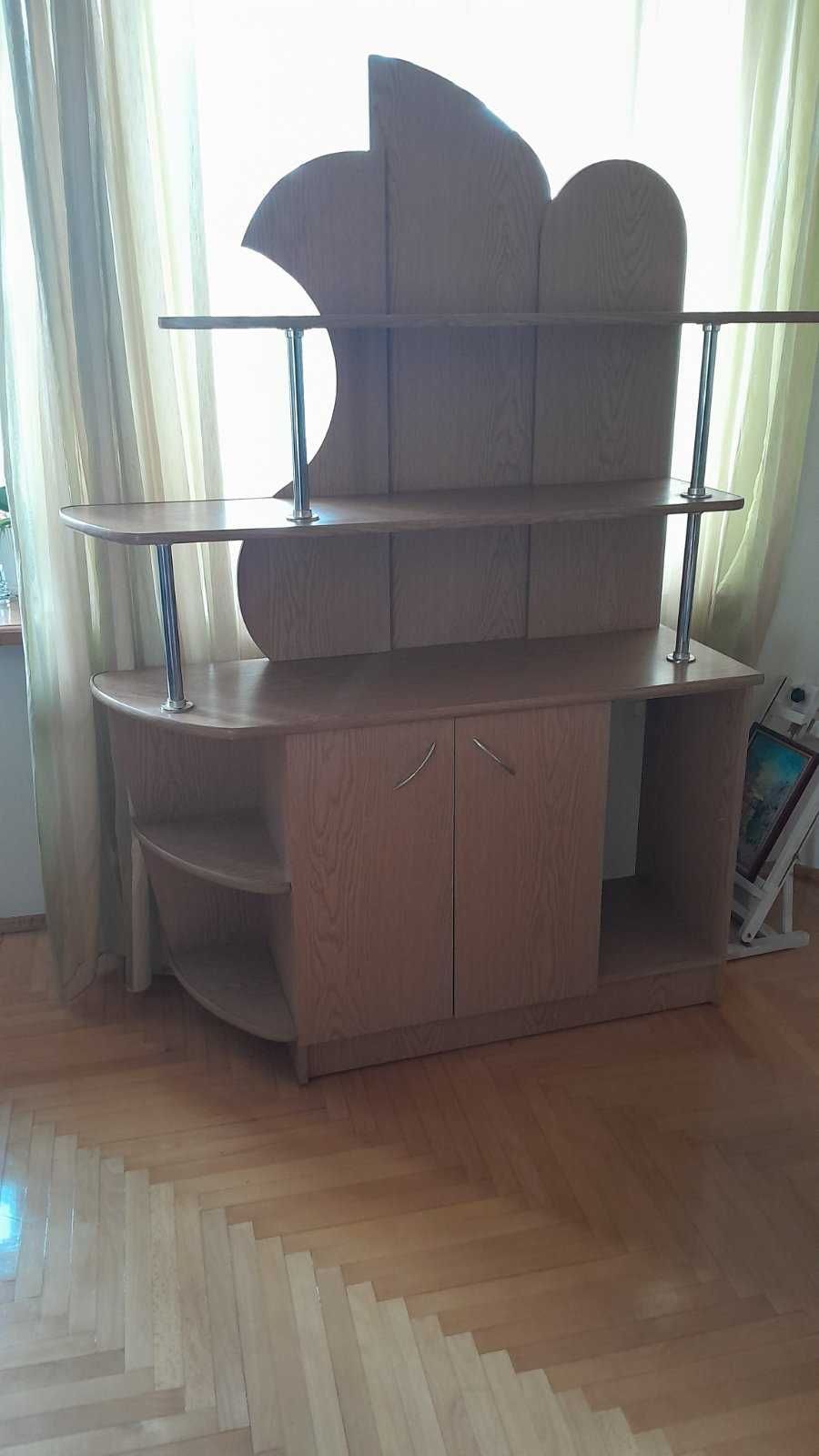 Продам тумбочку із стелажем книжковим (вживане).