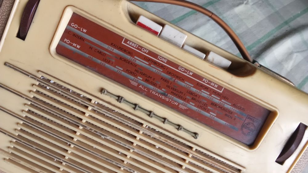 Radio antigo Philips "All TRANSISTORr"
