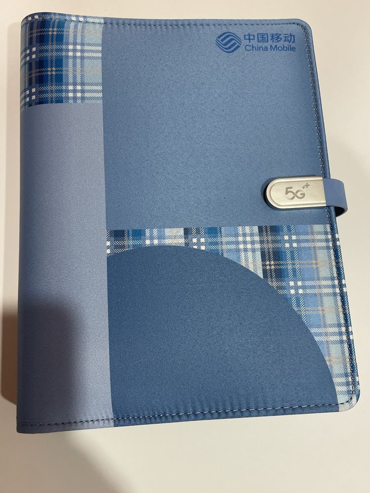 Notes z power bank  gadżety
