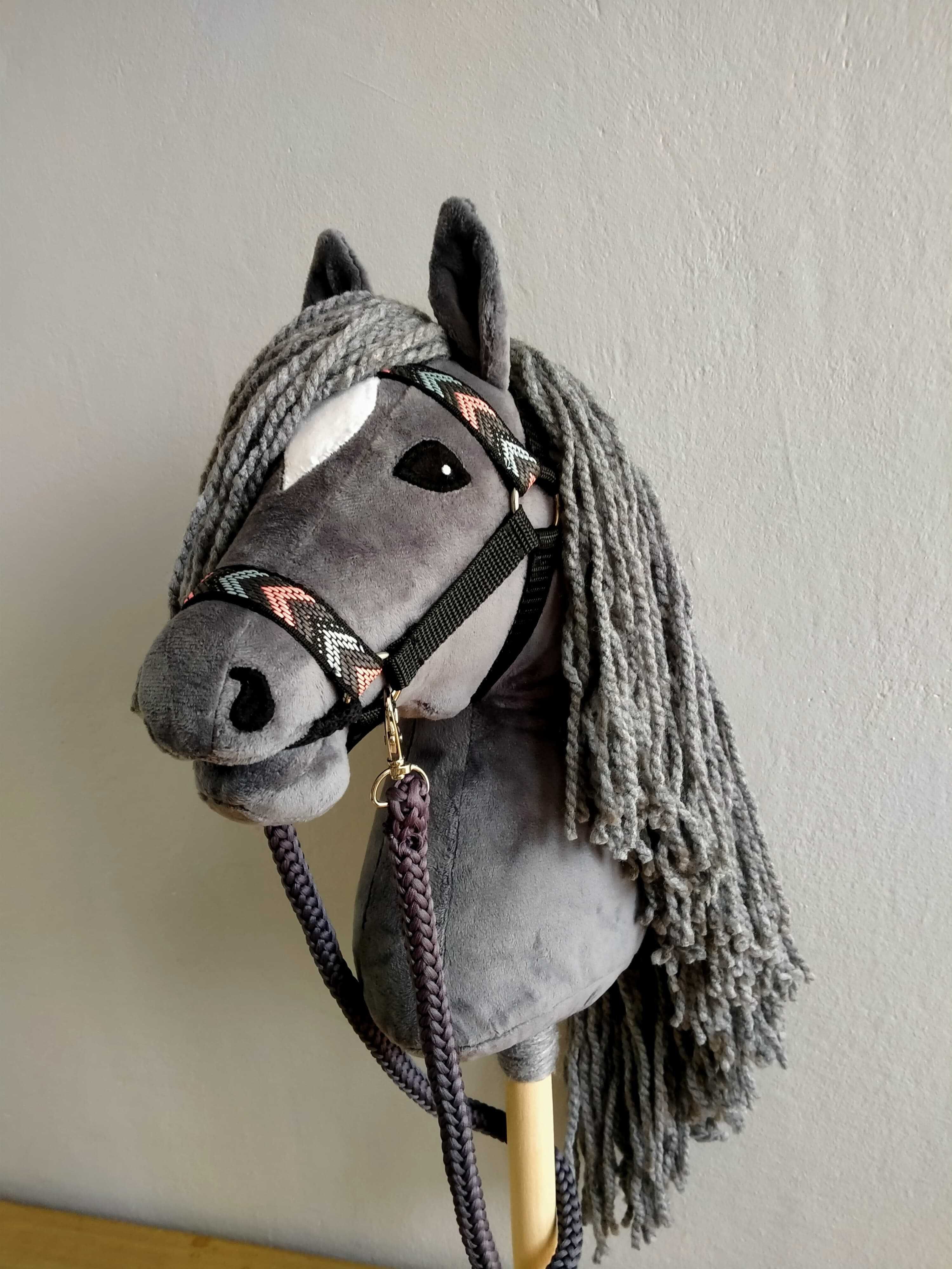 Hobby horse, konik na kiju, szary, A4