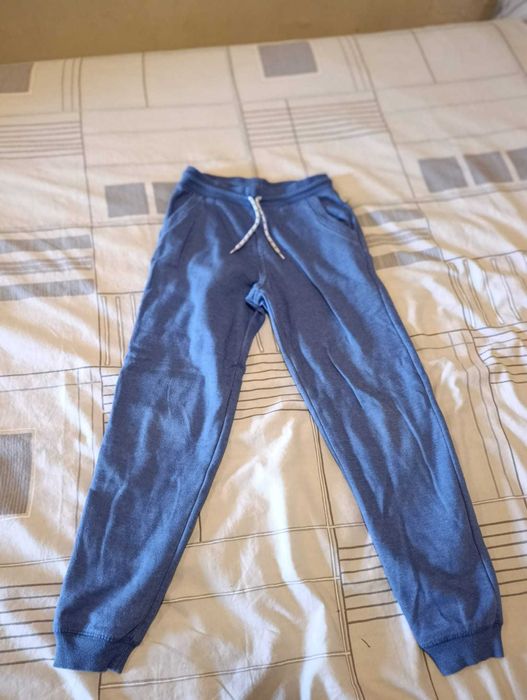 Lote de roupa de criança 8-11 anos