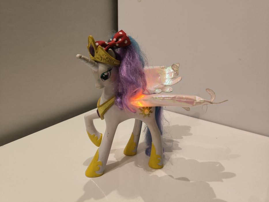 Koń zabawkowy na baterie