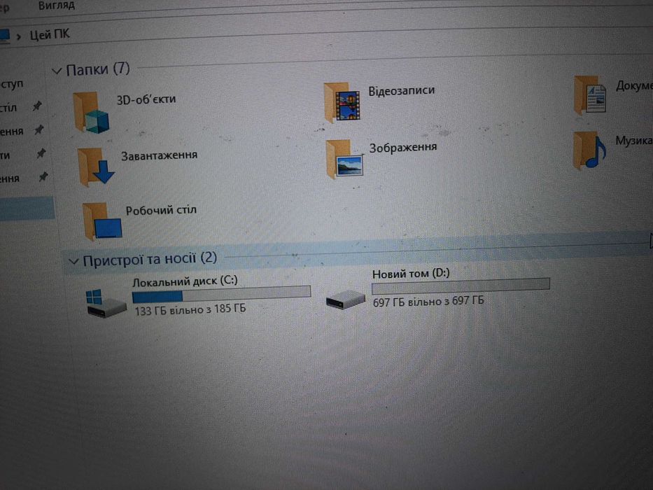 игровой компьютер, современный небольшой cистемный блок