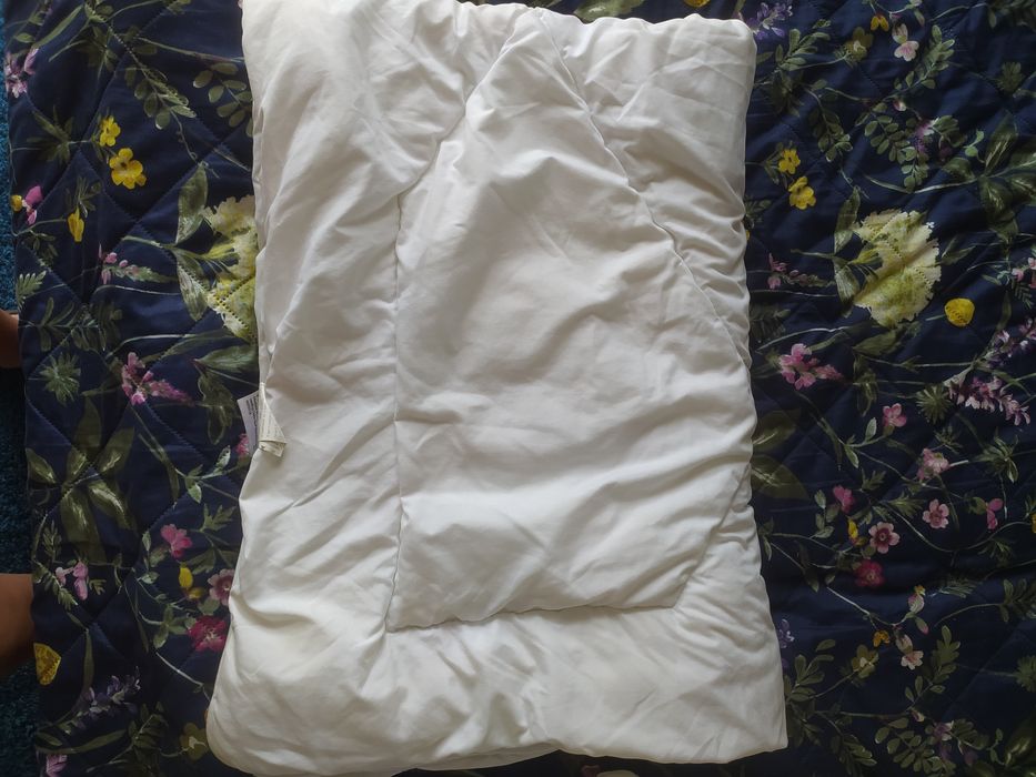 Kołdra medyczna całoroczna wraz z poduszką do łóżeczka