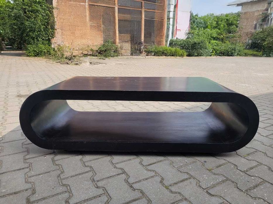 Zestaw mebli drewnianych: regał, komoda, szafka wisząca, ława