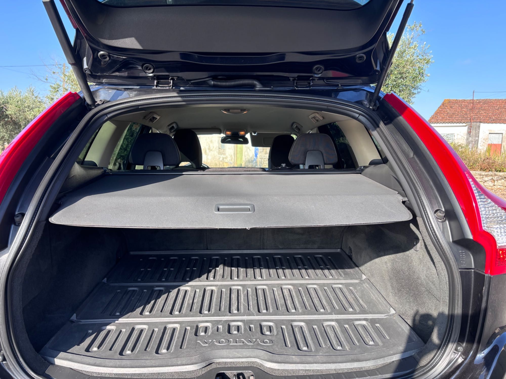 Volvo XC60 2.0 5 cilindros – 2010 – Estado Impecável