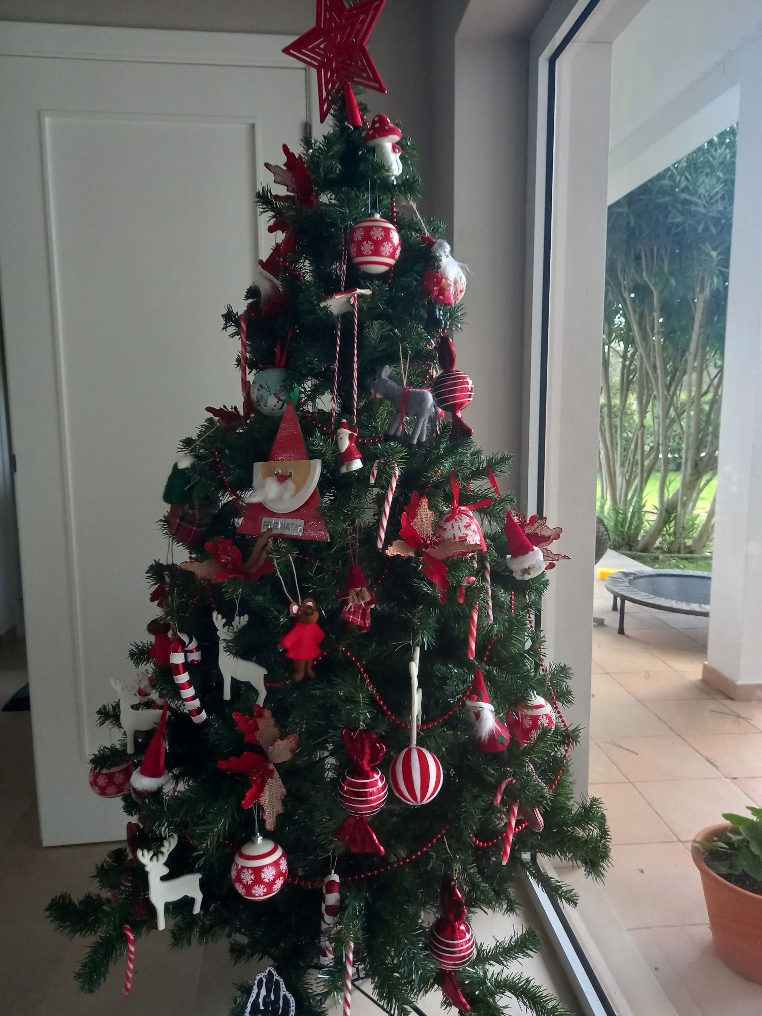 Árvore de Natal com 180cm para troca por 250cm