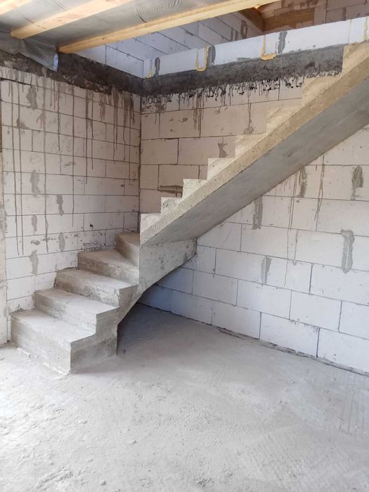 НЕРУХОМІСТЬ від ОЛЕКСАНДРА! Новобудова в Здолбунові.