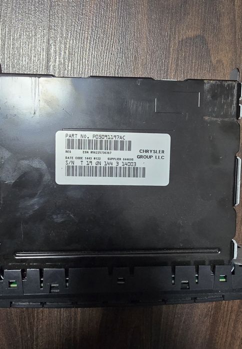 Магнітола Jeep Patriot штатана (з рамкою)