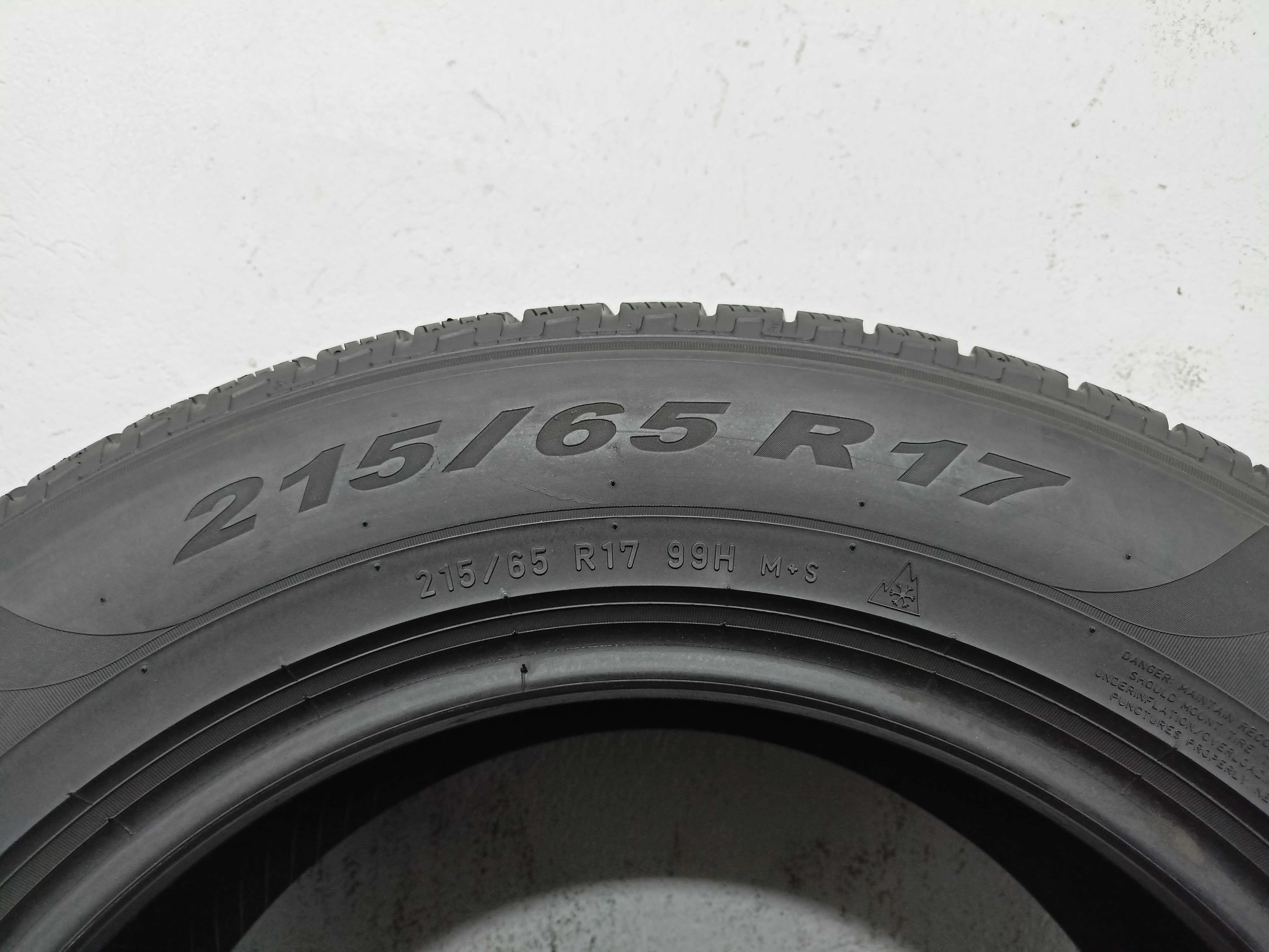 Pirelli Scorpion Winter 215/65/17 17r. 99H 2x7,2mm 2x5,4mm (2692)