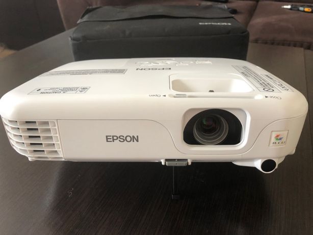 Projektor Epson EB-S02H, jak nowy