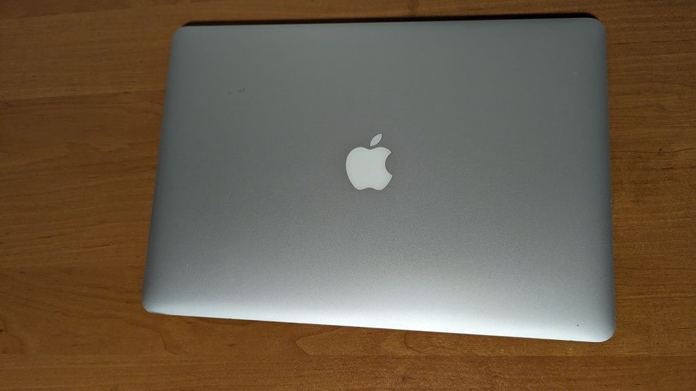 MacBook Pro 15 late 2013 a1398 в хорошем состоянии