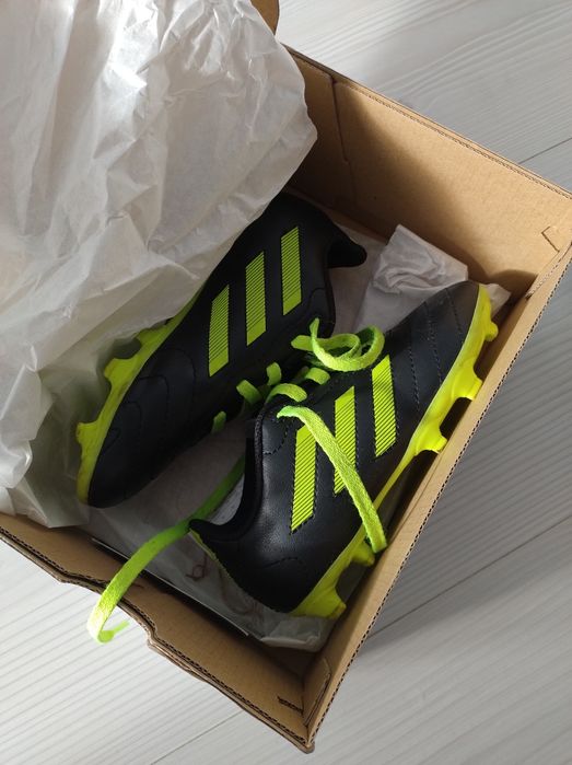 Buty korki, Adidas, 5-7 lat, 28.5 rozmiar, piłka nożna, raz ubrane
