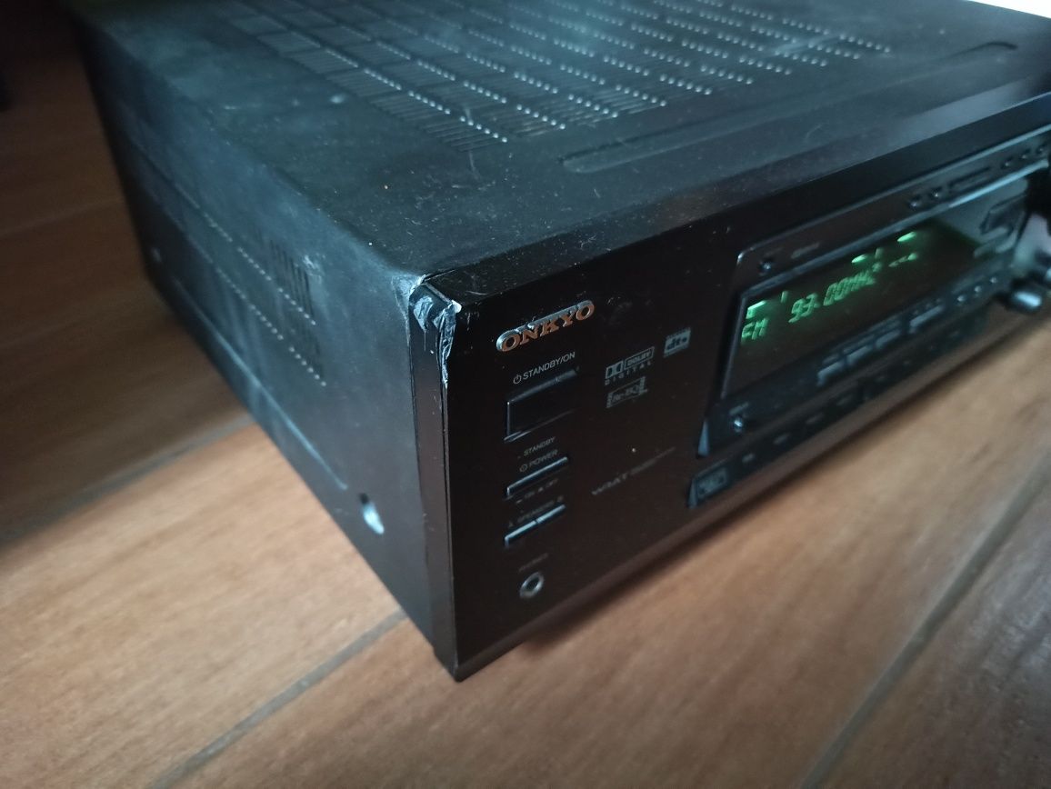 Amplituner do kina domowego 5.1 Onkyo TX DS575