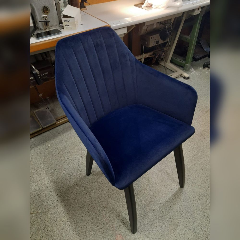 Krzesło tapicerowane kubełkowe - PRODUCENT