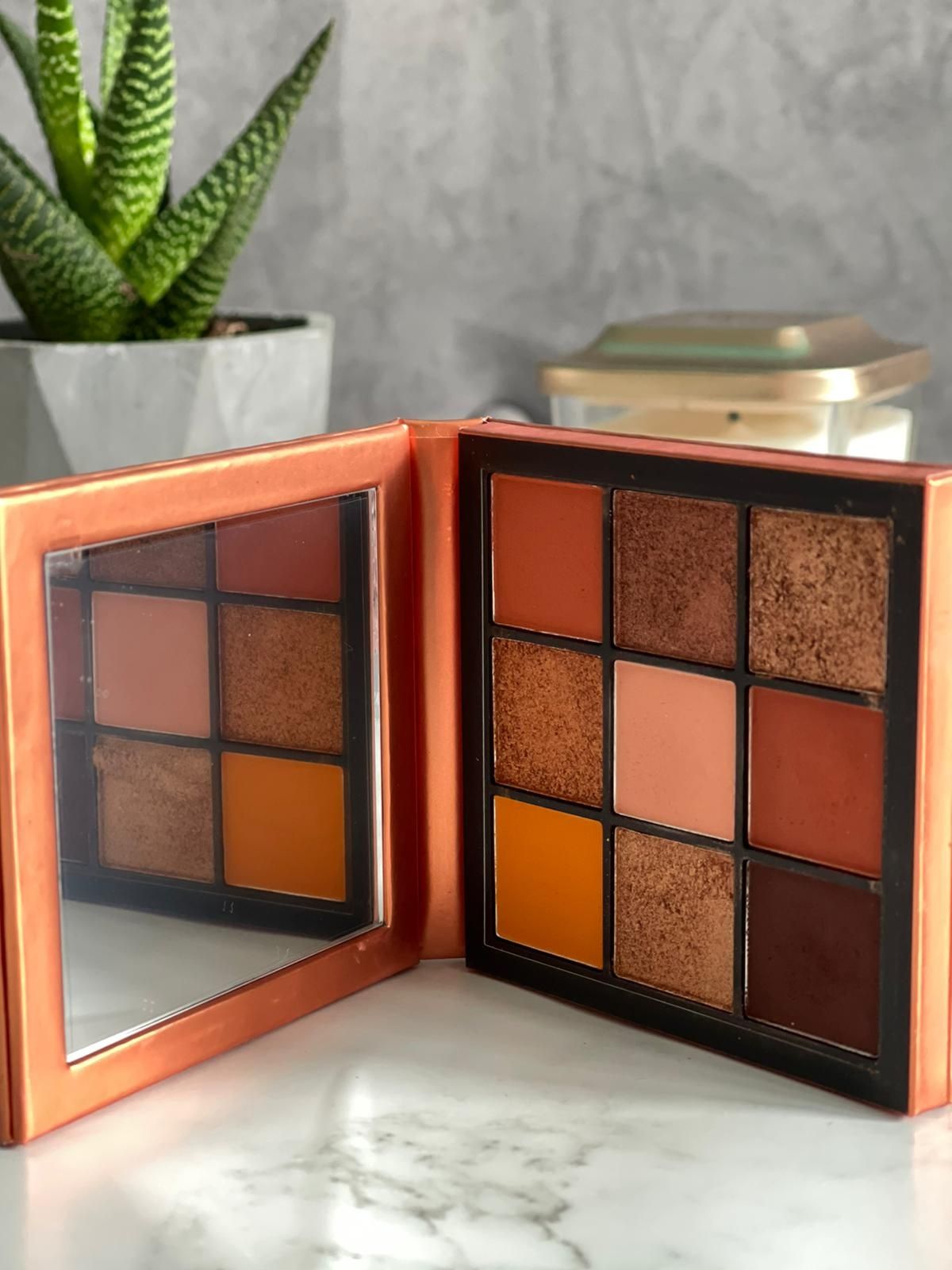 Huda Beauty Topaz Obsession