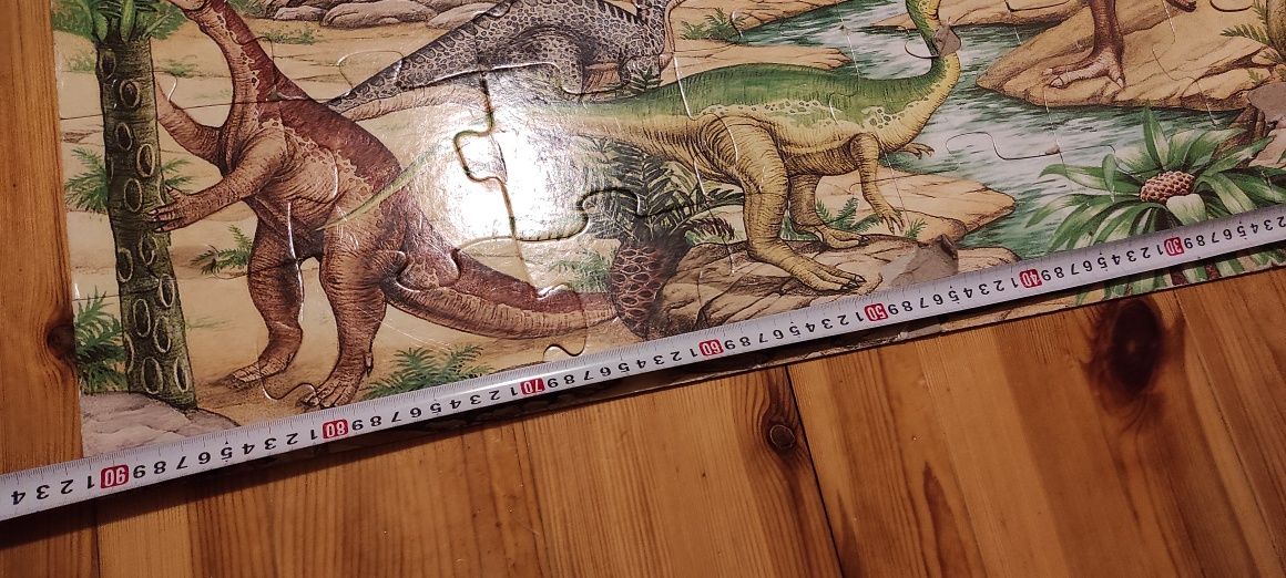 Sprzedam puzzle dinozaury