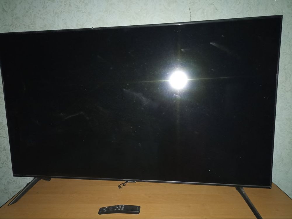 Телевизор Samsung QE50Q60TAUXUA