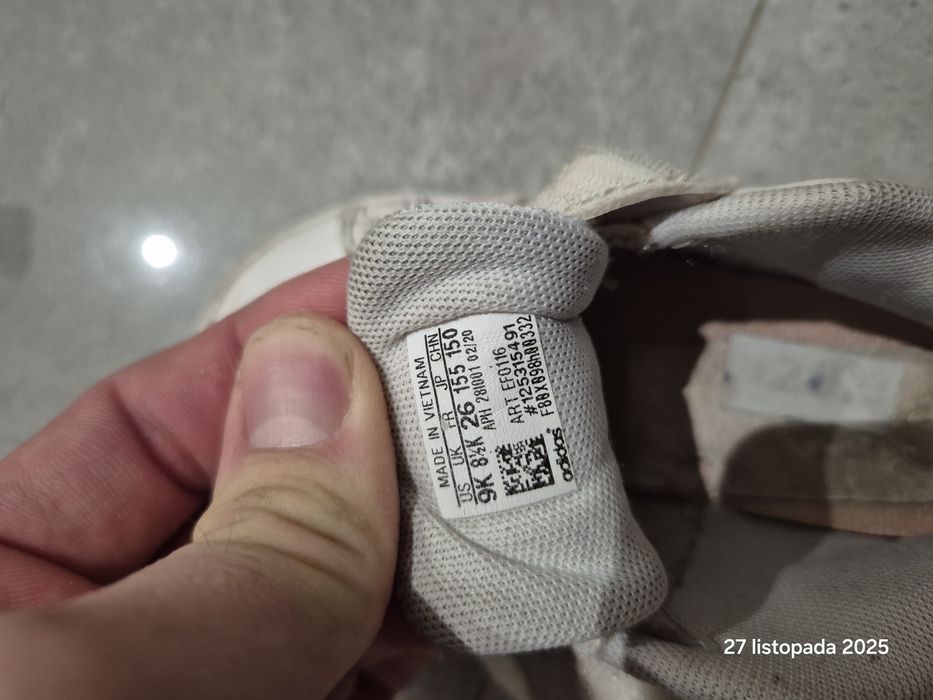 Buty dziecięce Adidas rozmiar 26