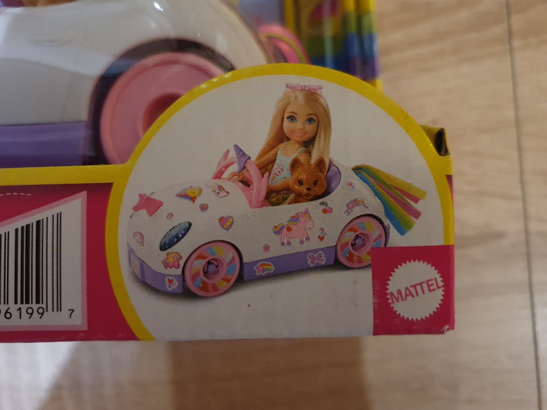 Barbie Chelsea Lalka + Autko Tęczowy zestaw GXT41