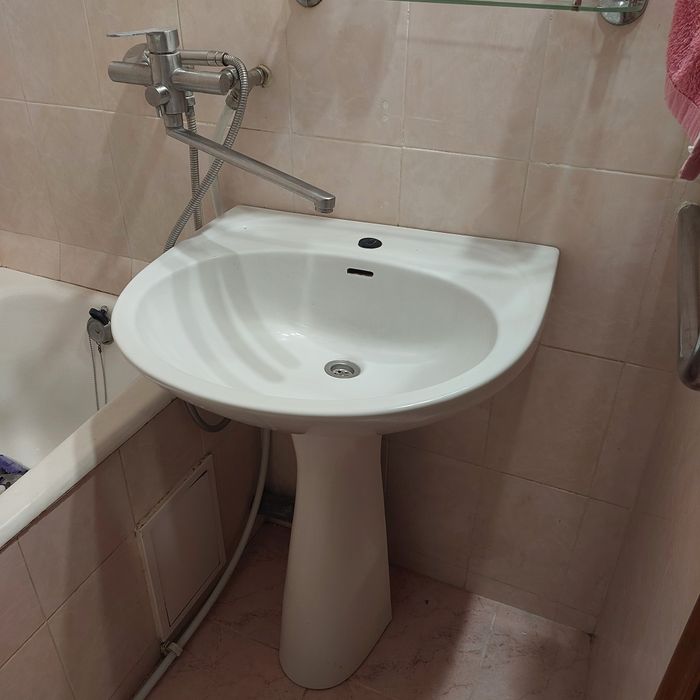 Умивалник у ванну