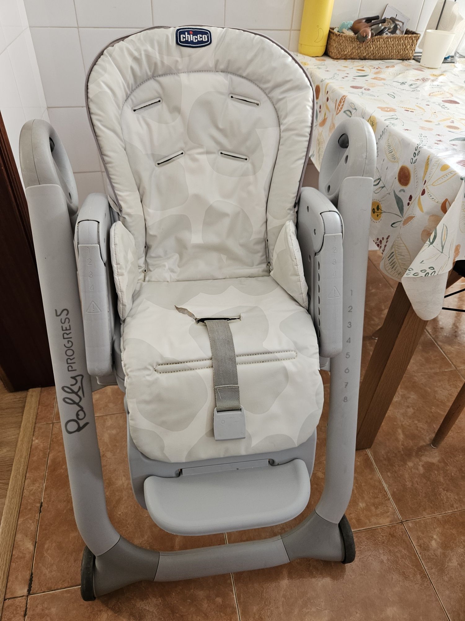 Cadeira refeição Chicco Polly Progres5