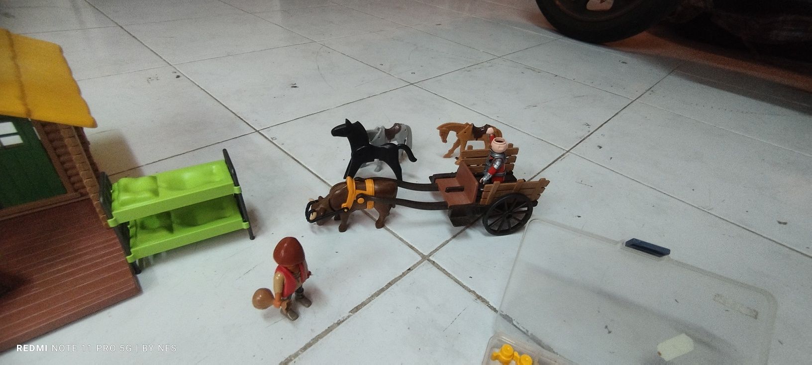 Playmobil cabana e avião