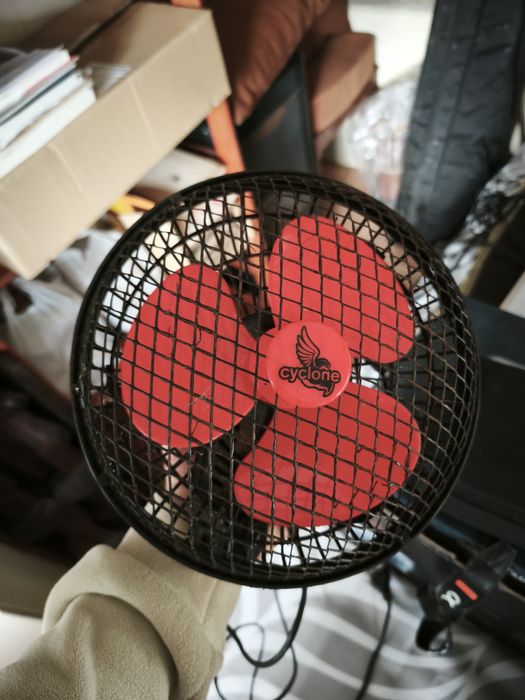 Cyclone 15 cm clip oscilante varias disponiveis