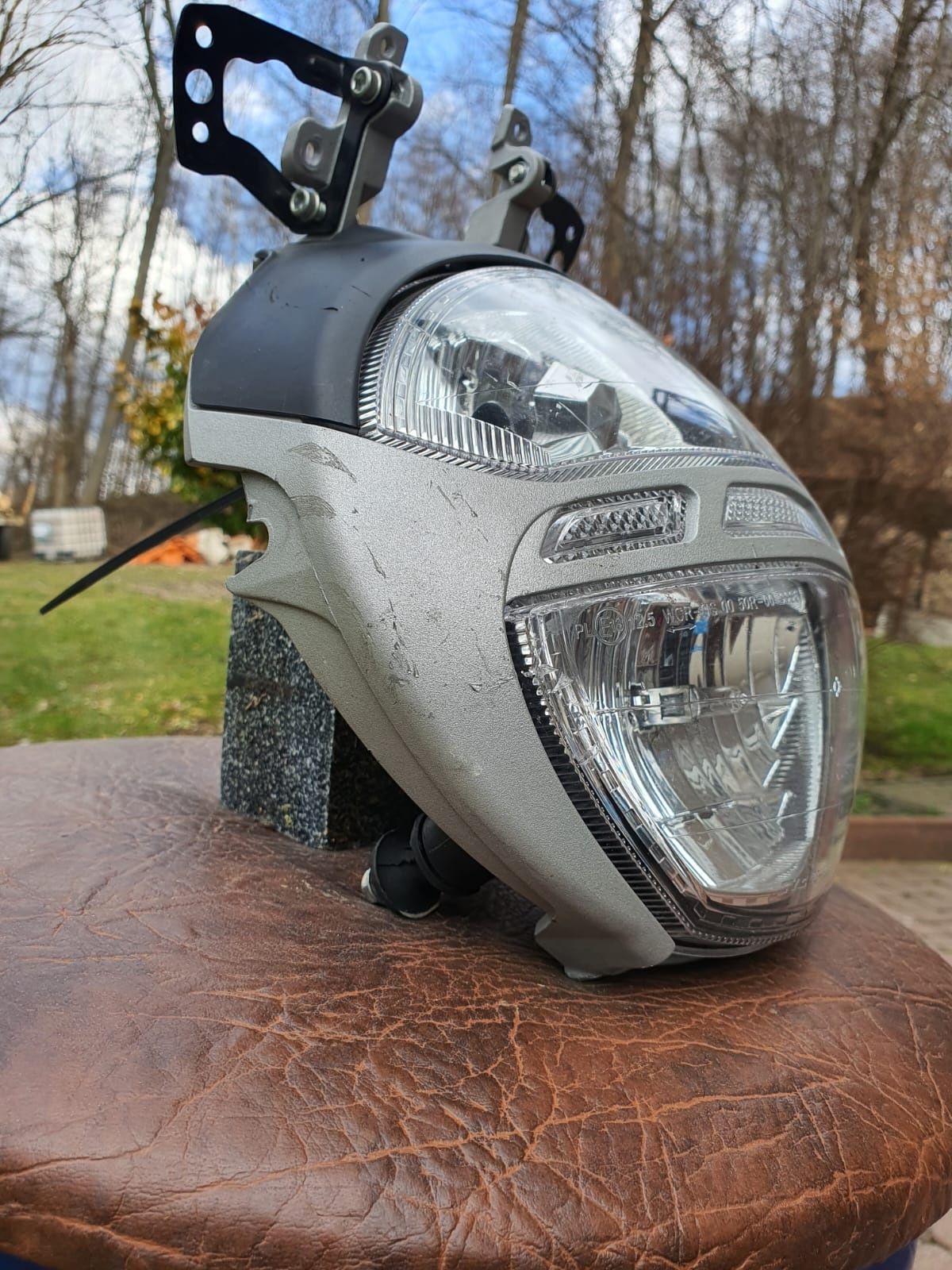 Ducati Monster 1100 Lampa Reflektor monster 696