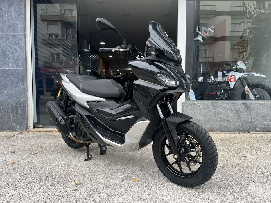 Aprilia SR  GT 125 CBS !! Desde 53€ Mês