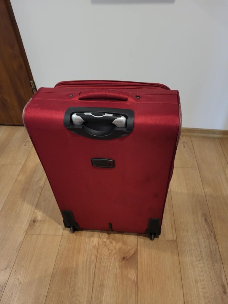 Duża walizka 70l