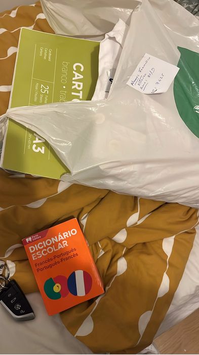 PS3 Excelente Estado c/ 2 comandos + Move Fitness, SingStar e Jogos