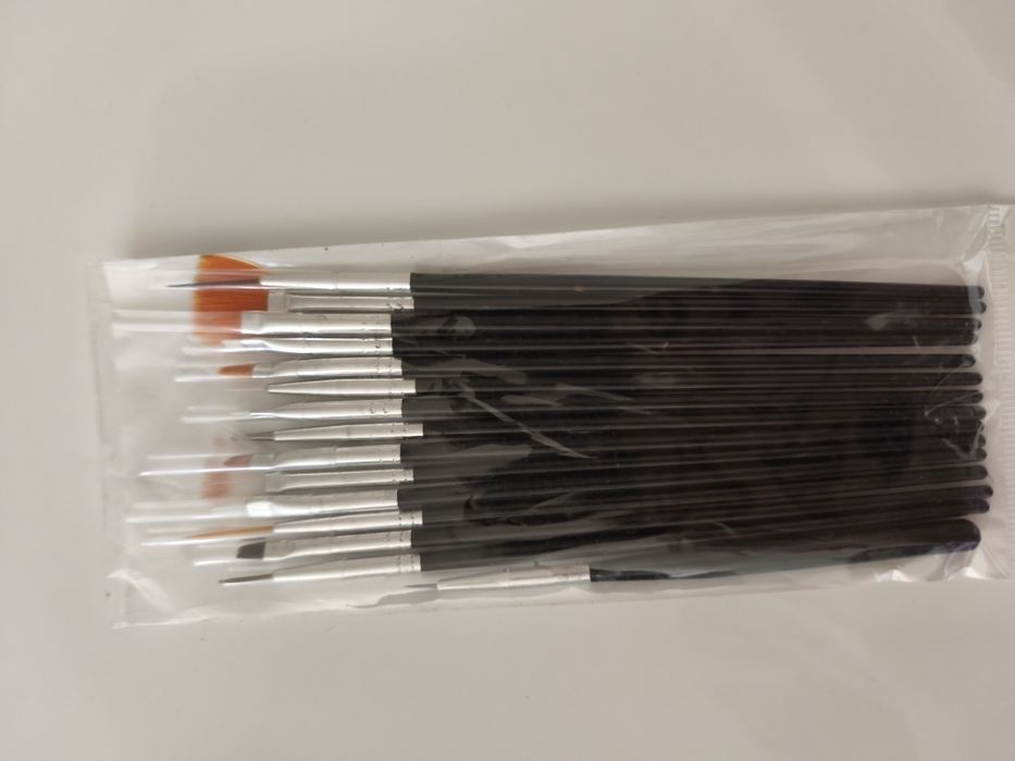 Pincéis de unhas