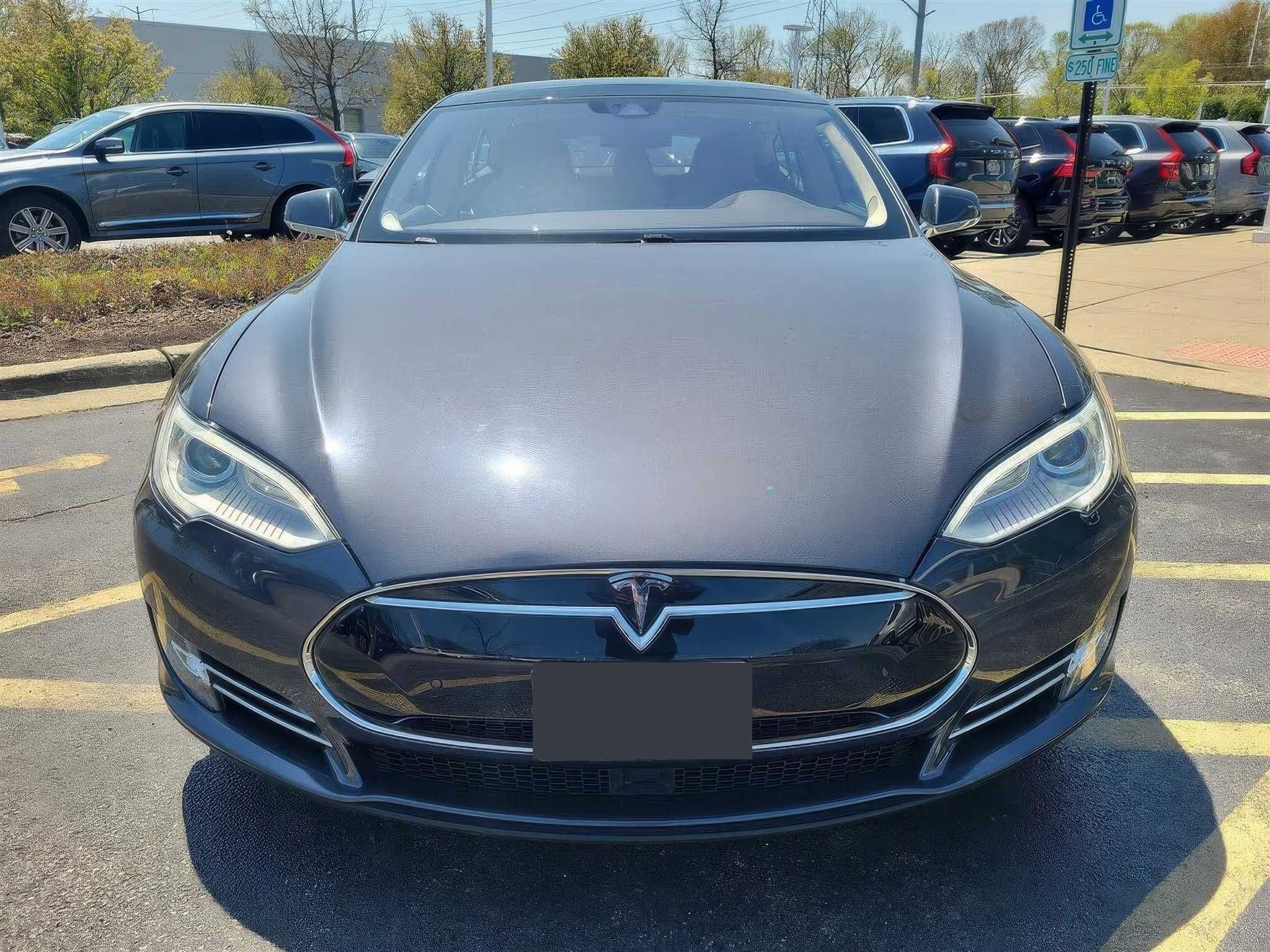 2016 Tesla Model S 70D