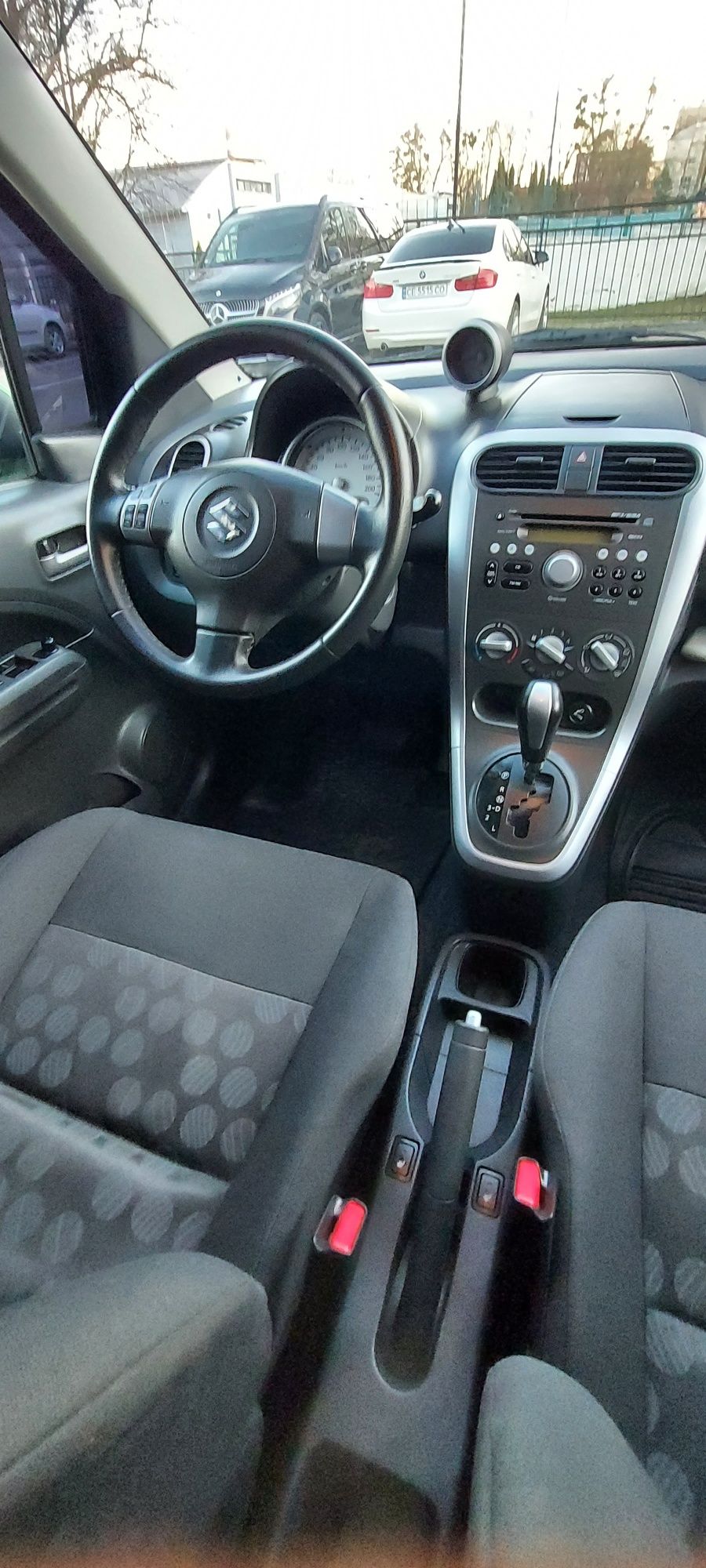 Suzuki  Splash     Автомат   2010