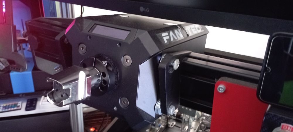 Fanatec Poduim DD1 * QR2 + Fanatec Emulado para Volantes RESERVADO