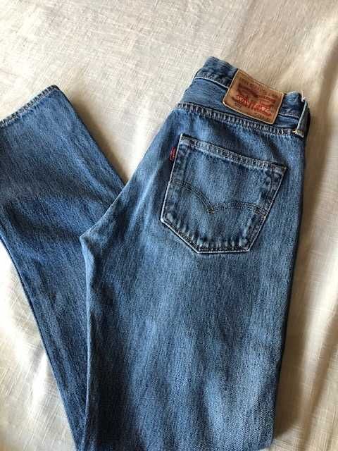 Calças Levis 501 W30 L32, com pouco uso