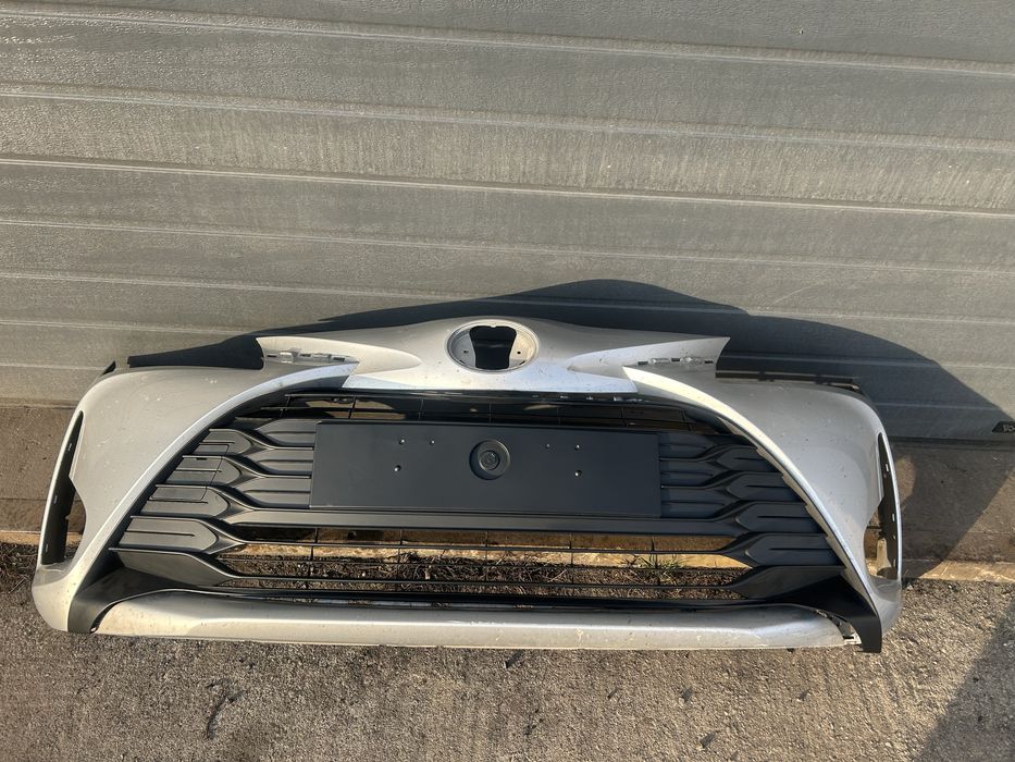 zderzak przedni Toyota Yaris 3 lift 17r-20r