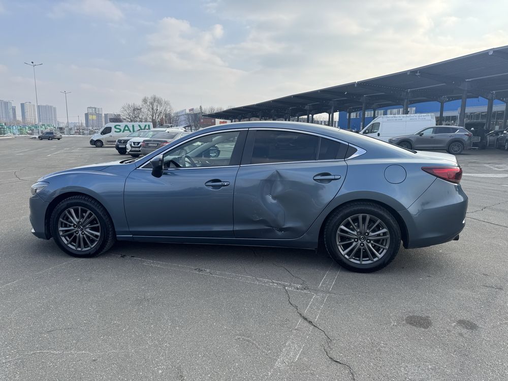 Автомобіль Mazda 6 2.2 дизель