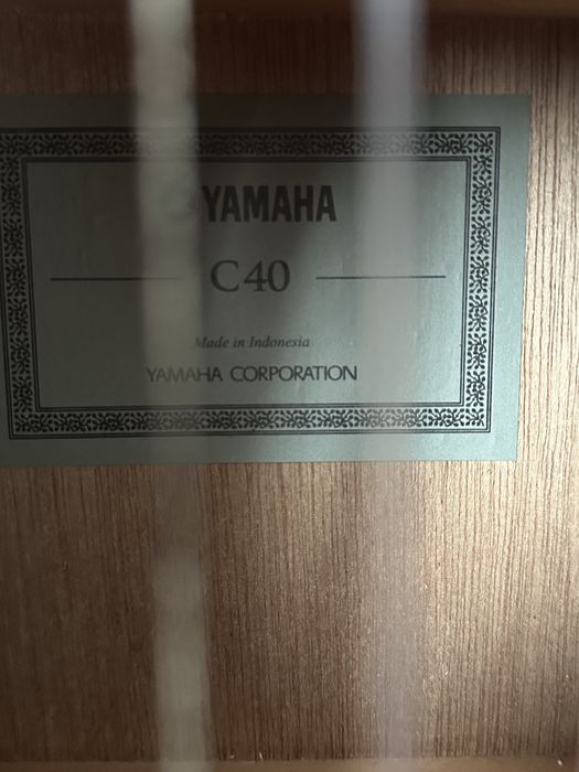 Класична гітара Yamaha c40
