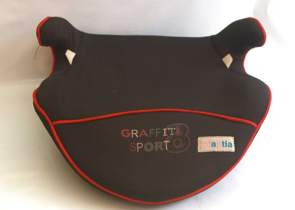 Cadeira de criança para o carro em bom estado