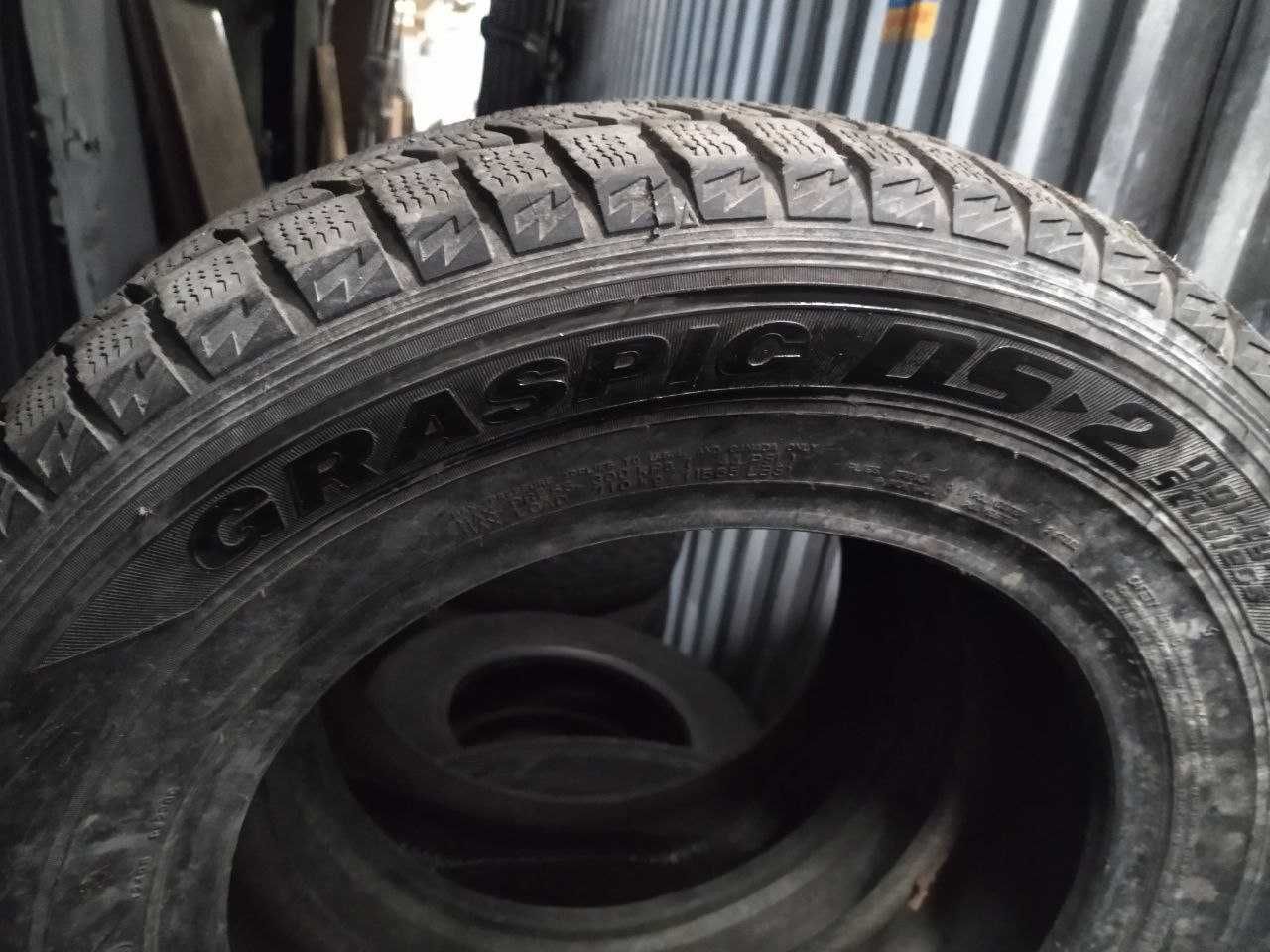 Dunlop Graspic ds 2 215 65 R15 (2 шт)