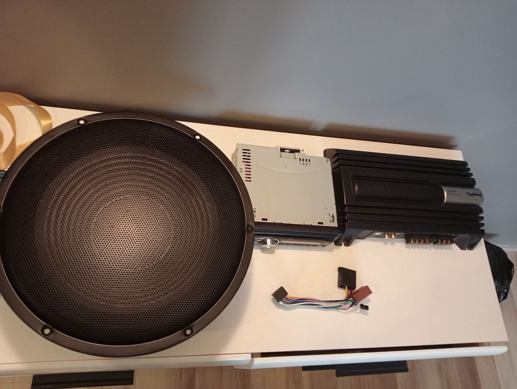 Zestaw  JVC Sony Magnat subwoofer radio wzmacniacz.