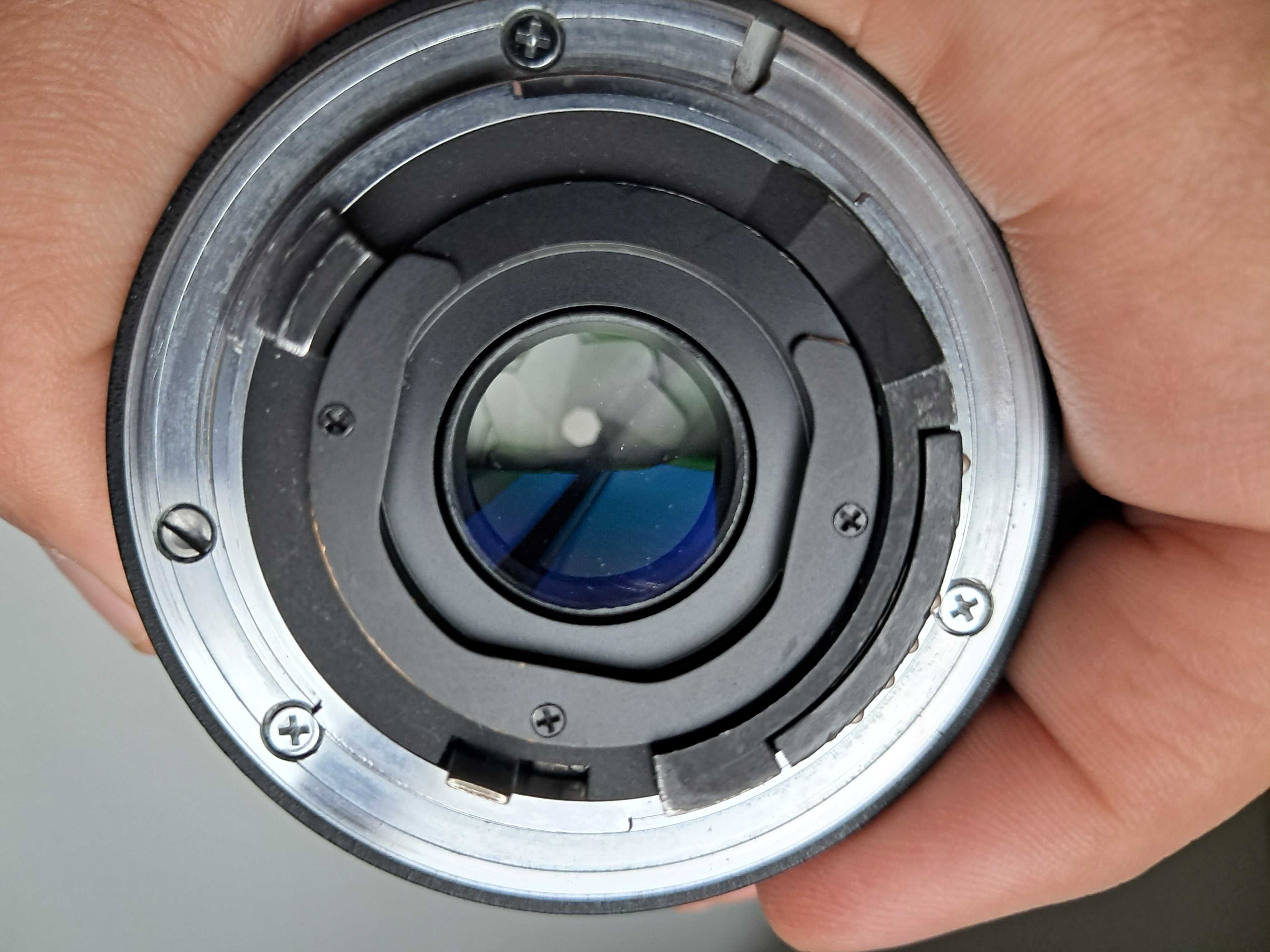 Lente Nikon AF DX Fisheye-Nikkor 10.5 2.8G ED