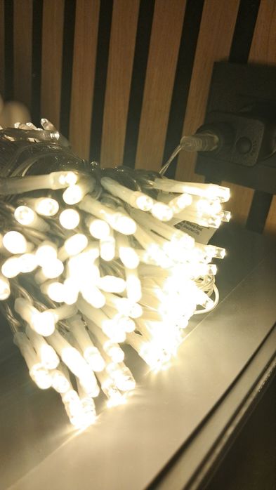 Luz de natal com 200 LED's 20 metros + fio  interior ou exterior