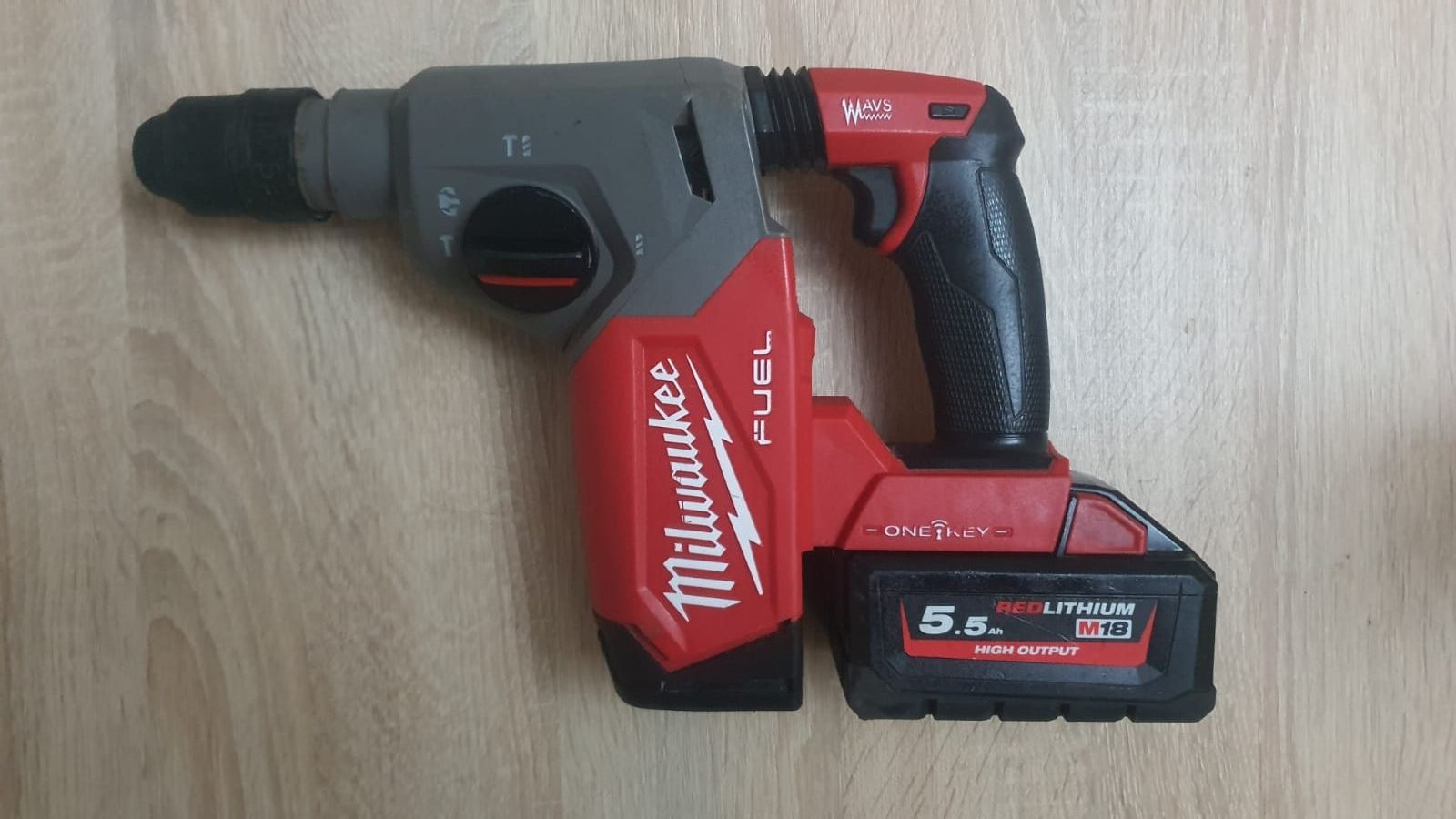 Młotowiertarka Milwaukee M18 ONEFHX 5.5Ah